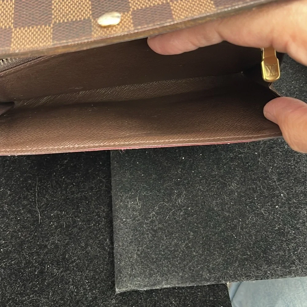 Louis Vuitton Damier Ebene Sarah Women Wallet. MA125 - Picture 12 of 13